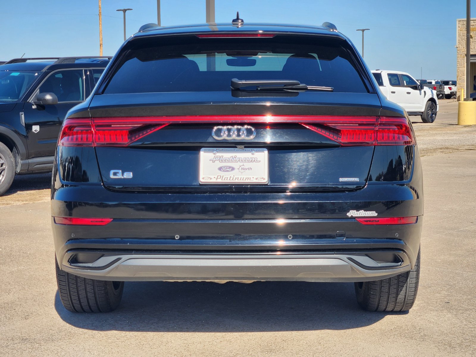 Used 2020 Audi Q8 Premium w/ Black Optic Package AWD/4WD image 8