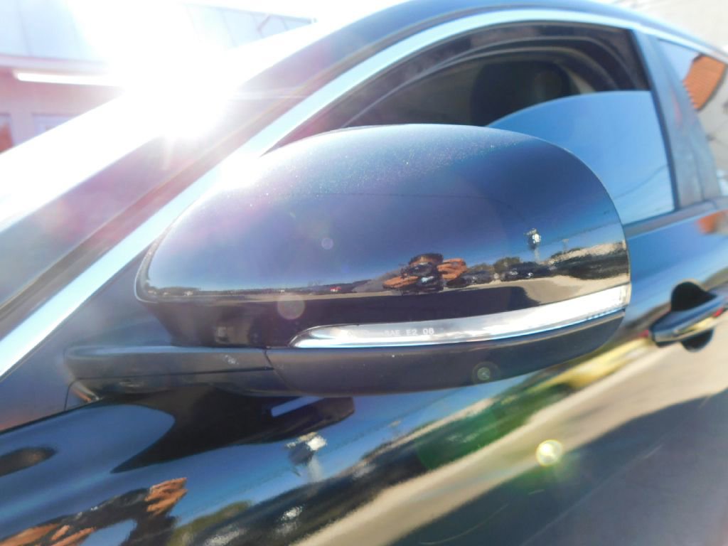 Used 2017 Jaguar XE Premium RWD image 15