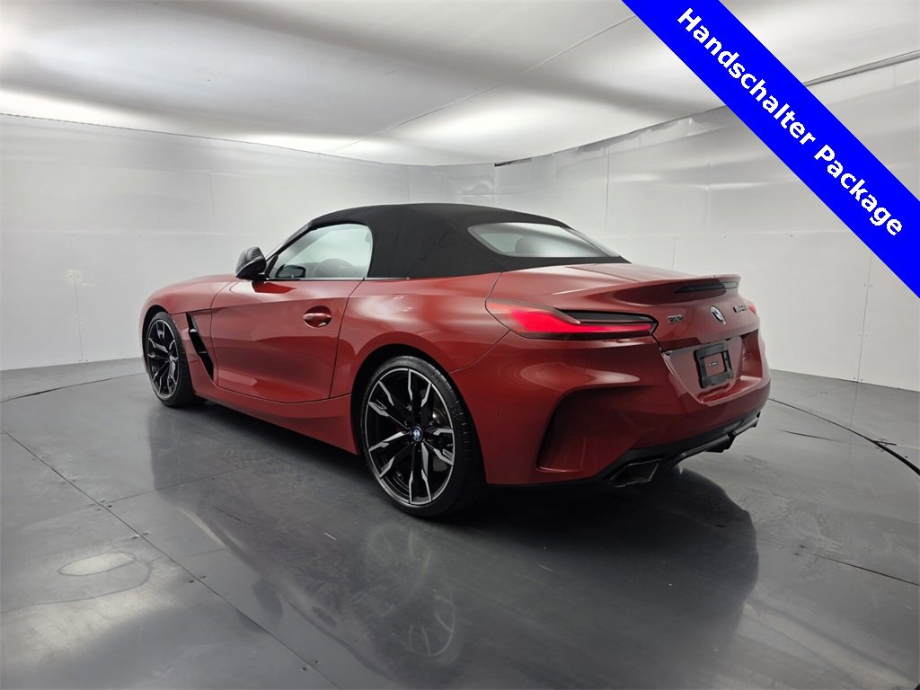 Used 2025 BMW Z4 M40i w/ Edition image 7