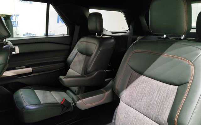Used 2022 Ford Explorer Timberline w/ Timberline Technology Package AWD/4WD image 18