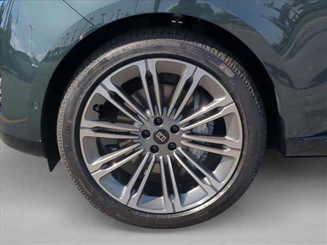 New 2027 Land Rover Range Rover Long Wheelbase SE AWD/4WD image 10