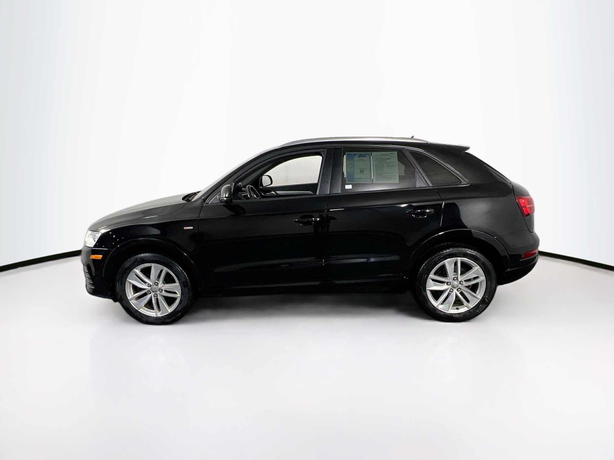 Used 2018 Audi Q3 2.0T Premium w/ Convenience Package image 8