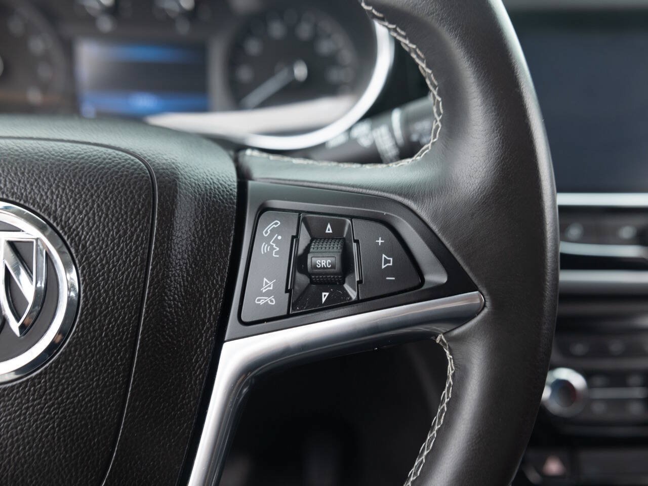 Used 2019 Buick Encore Preferred FWD image 38