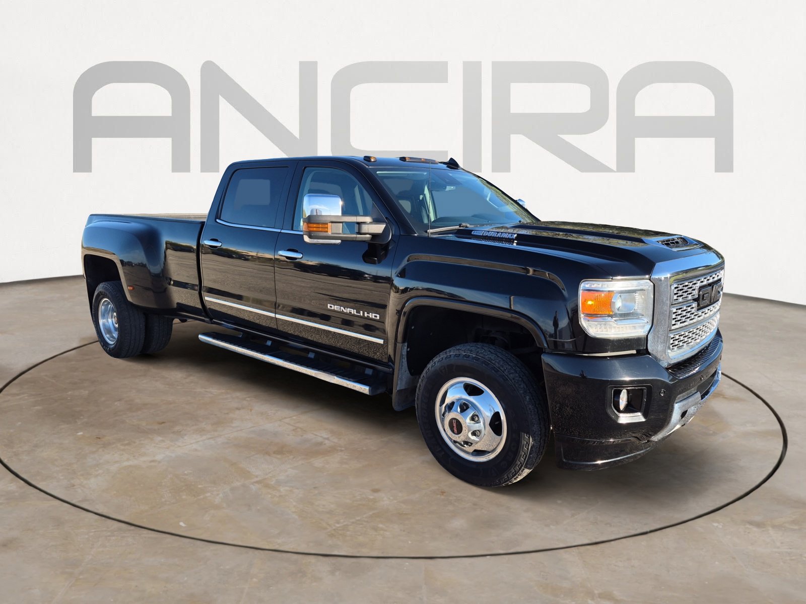 Used 2018 GMC Sierra 3500 Denali image 4