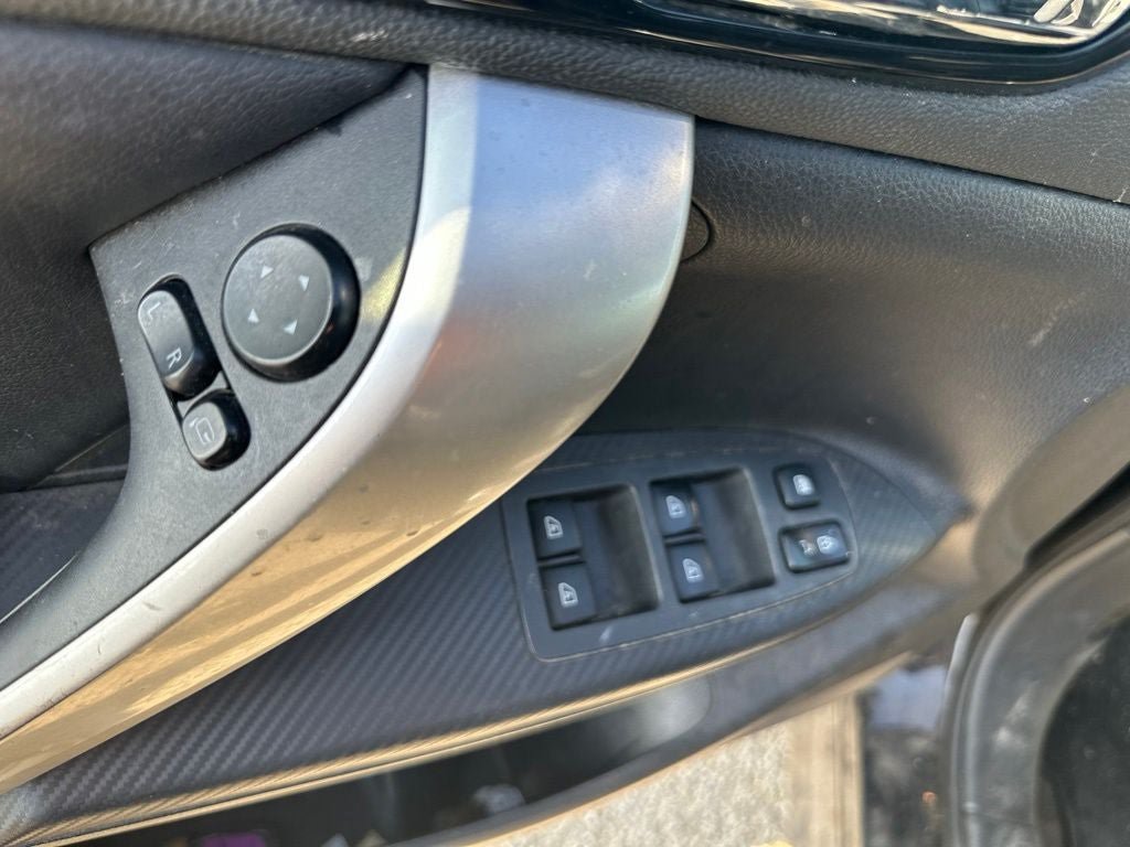 Used 2022 Mitsubishi Eclipse Cross FWD image 7