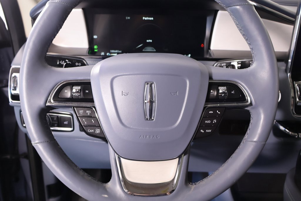 Used 2019 Lincoln Navigator L Black Label w/ Cargo Package image 3