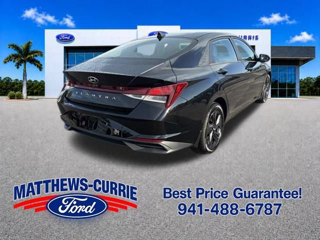 Used 2023 Hyundai Elantra SEL FWD image 4