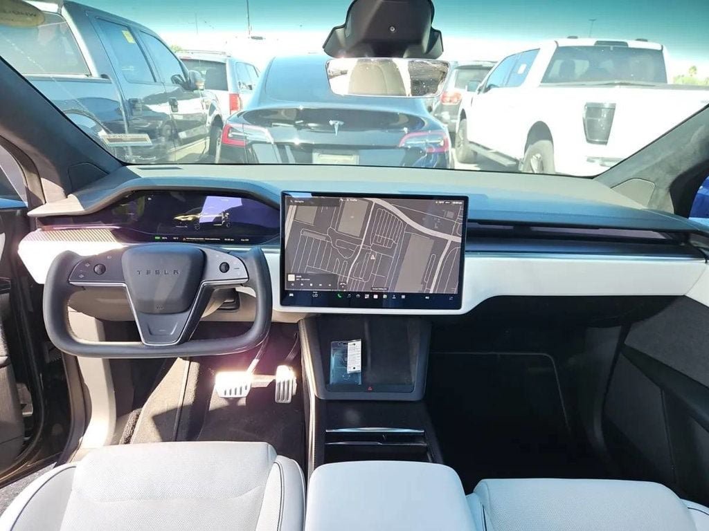 Used 2024 Tesla Model X Plaid AWD/4WD image 5