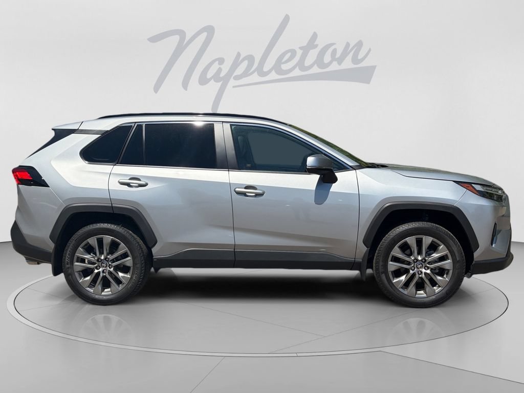 Used 2025 Toyota RAV4 XLE Premium w/ Weather Package AWD/4WD image 7