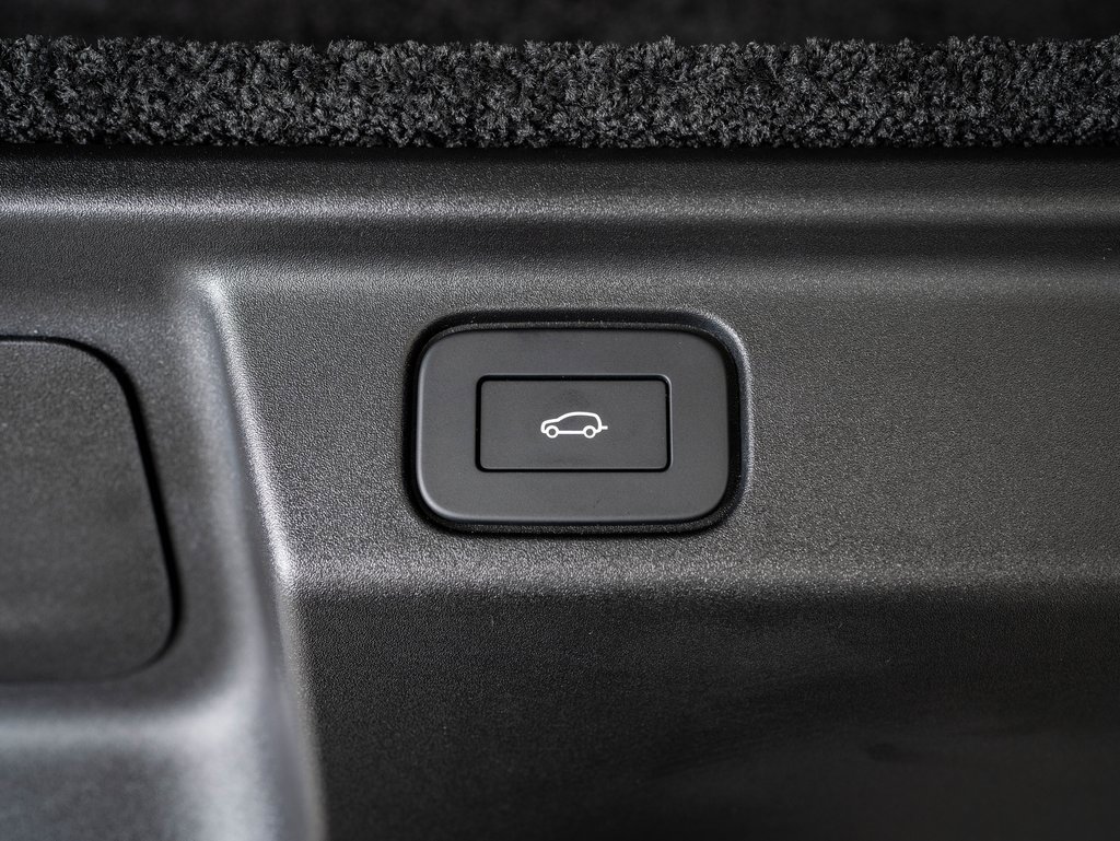 New 2026 Land Rover Range Rover SE image 21