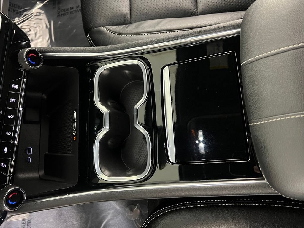 Certified 2024 Chevrolet Traverse LT w/ LPO, Floor Liner Package AWD/4WD image 22