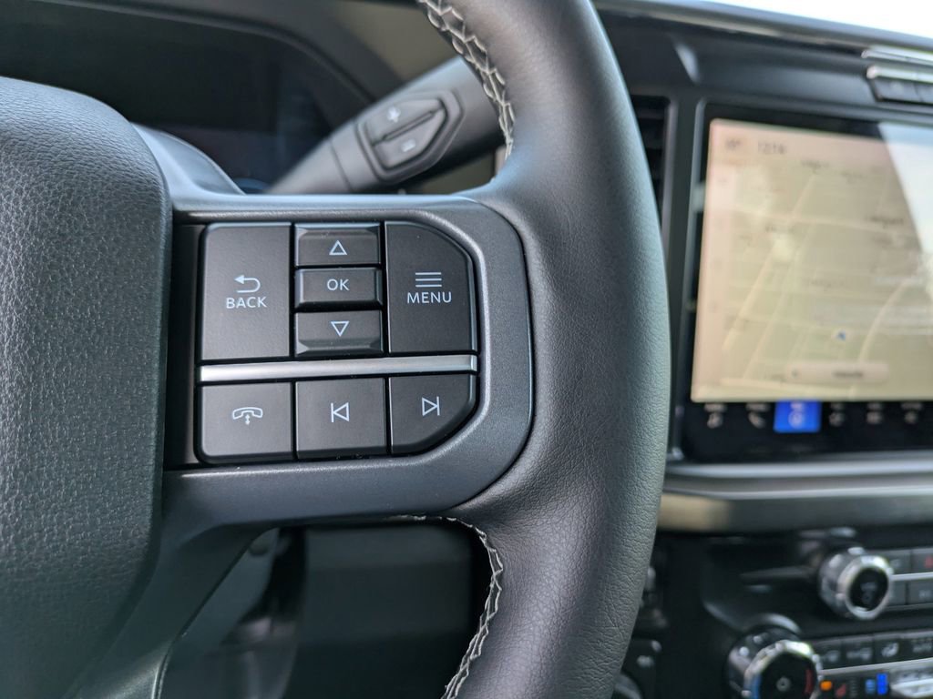 New 2026 Ford F350 Lariat w/ Black Appearance Package image 31