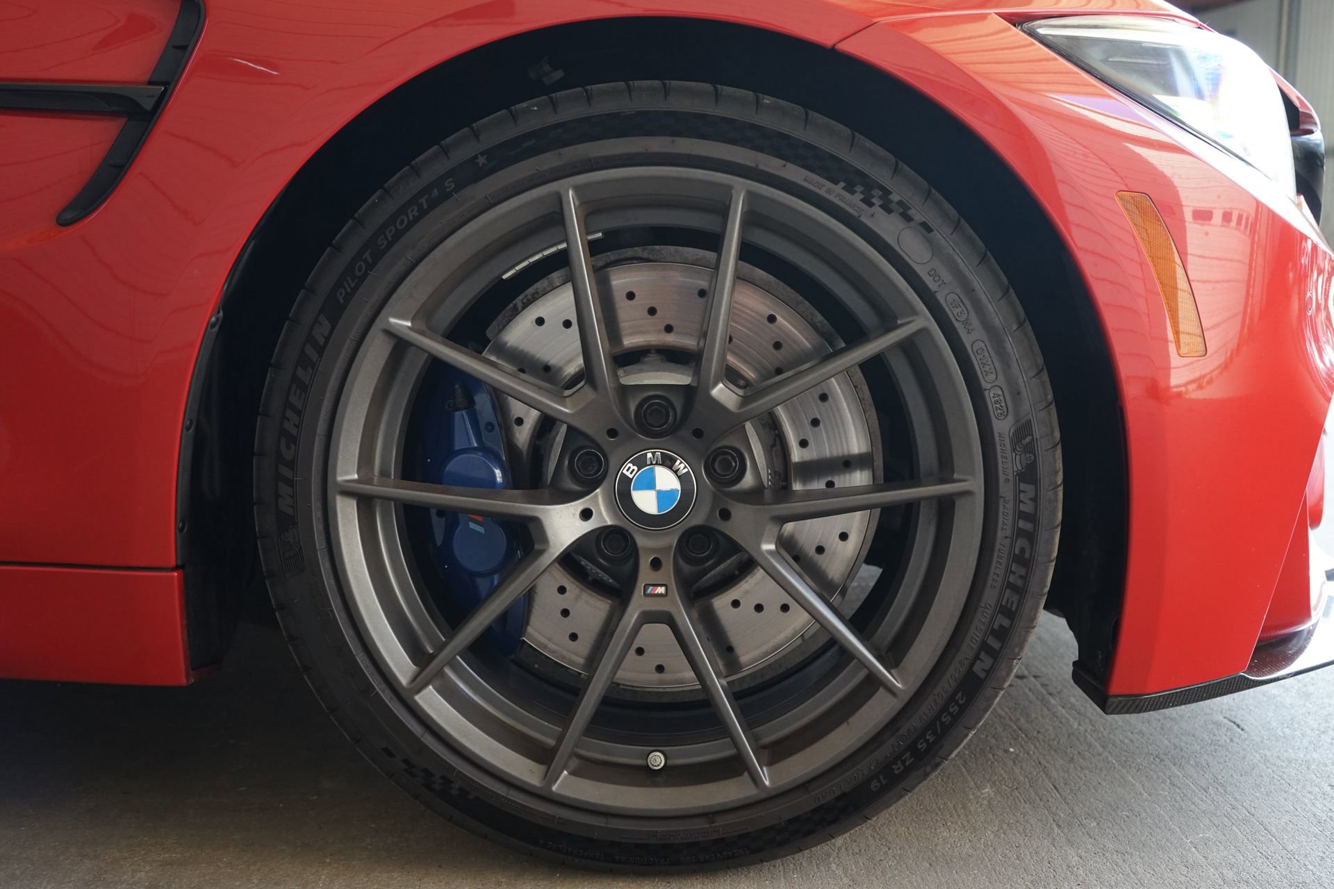 Used 2020 BMW M4 CS w/ Executive Package image 33
