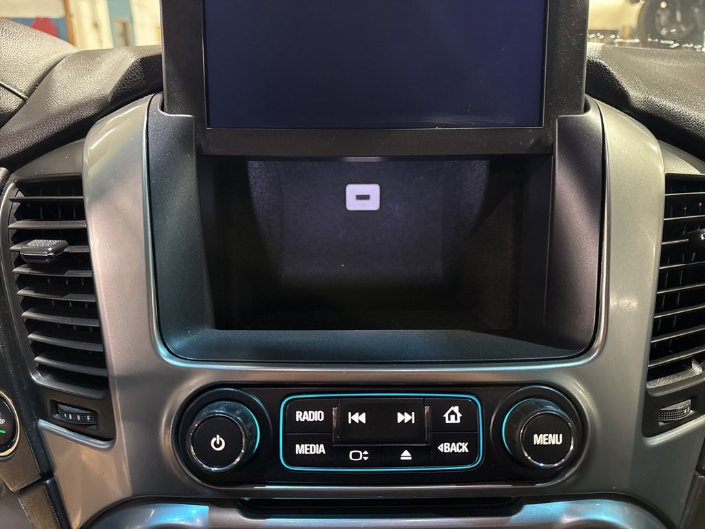 Used 2015 Chevrolet Suburban LTZ image 28