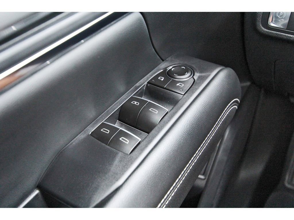 Used 2026 GMC Terrain Denali image 21