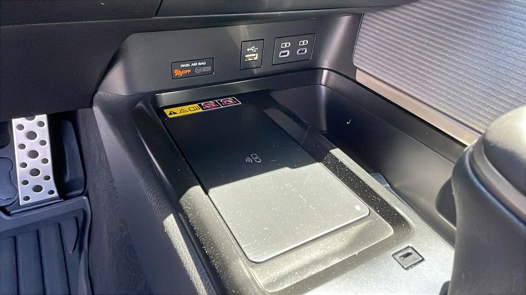 New 2026 Toyota Camry SE FWD image 18