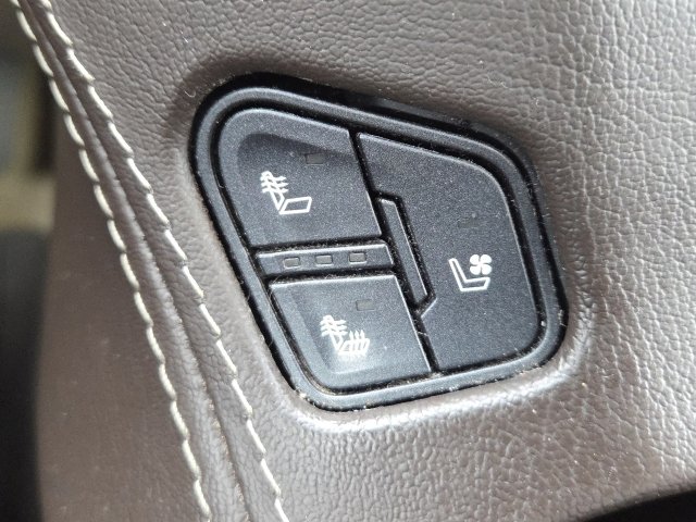 Used 2019 Chevrolet Suburban Premier image 6