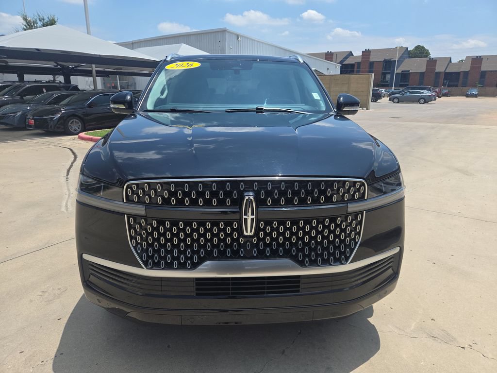 Used 2026 Lincoln Navigator Reserve AWD/4WD image 8