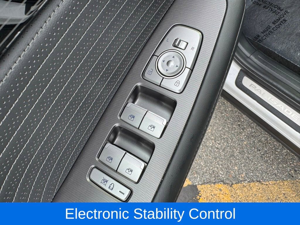 Used 2025 Hyundai Palisade Calligraphy image 19