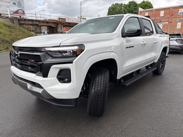 New 2025 Chevrolet Colorado Z71 w/ Midnight Edition image 28