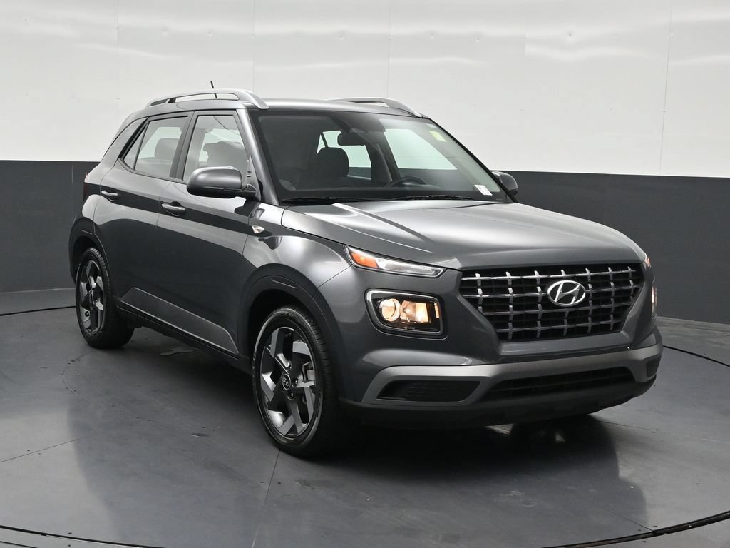 Used 2024 Hyundai Venue SEL FWD image 8