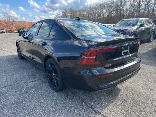Used 2023 Volvo S60 B5 Plus w/ Climate Package image 4