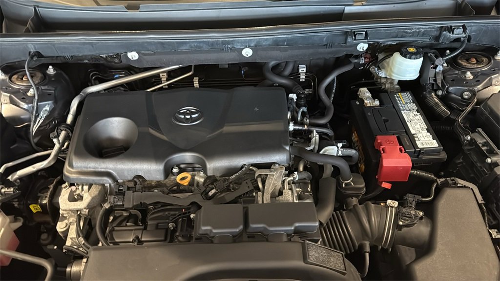 Used 2019 Toyota RAV4 XLE Premium image 11