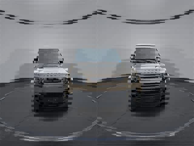 Used 2023 Land Rover Defender 110 S image 3