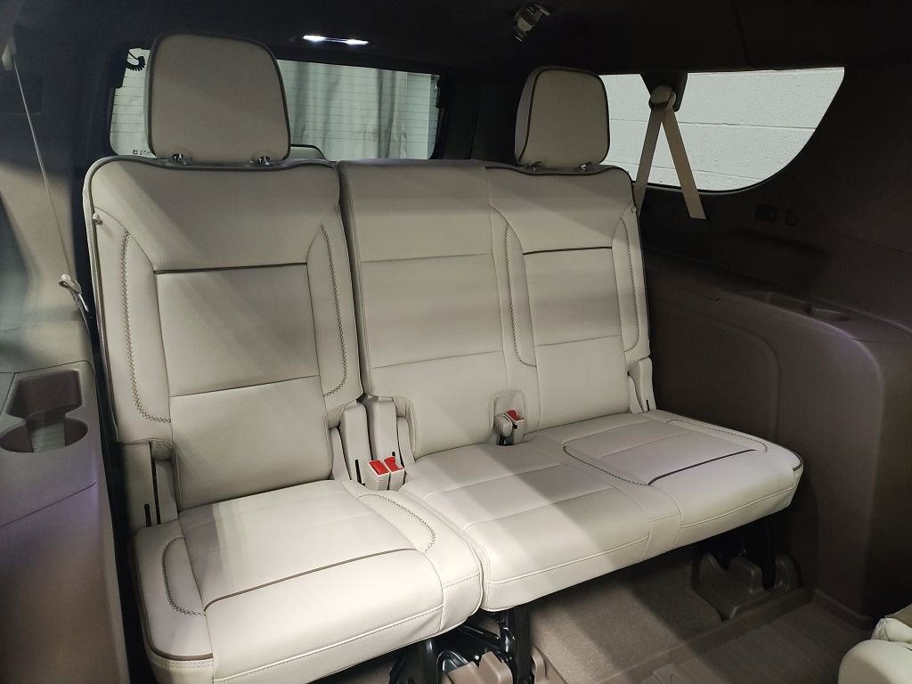 New 2026 GMC Yukon XL Denali w/ Sun & Power Step Package image 15