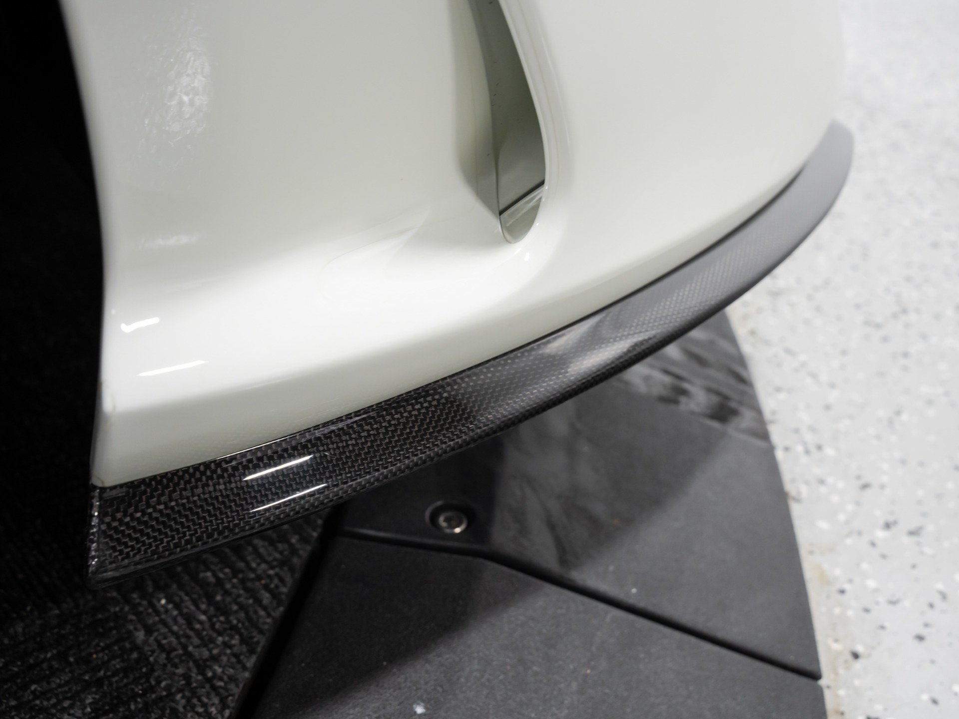 Used 2023 Ferrari 812 GTS RWD image 35