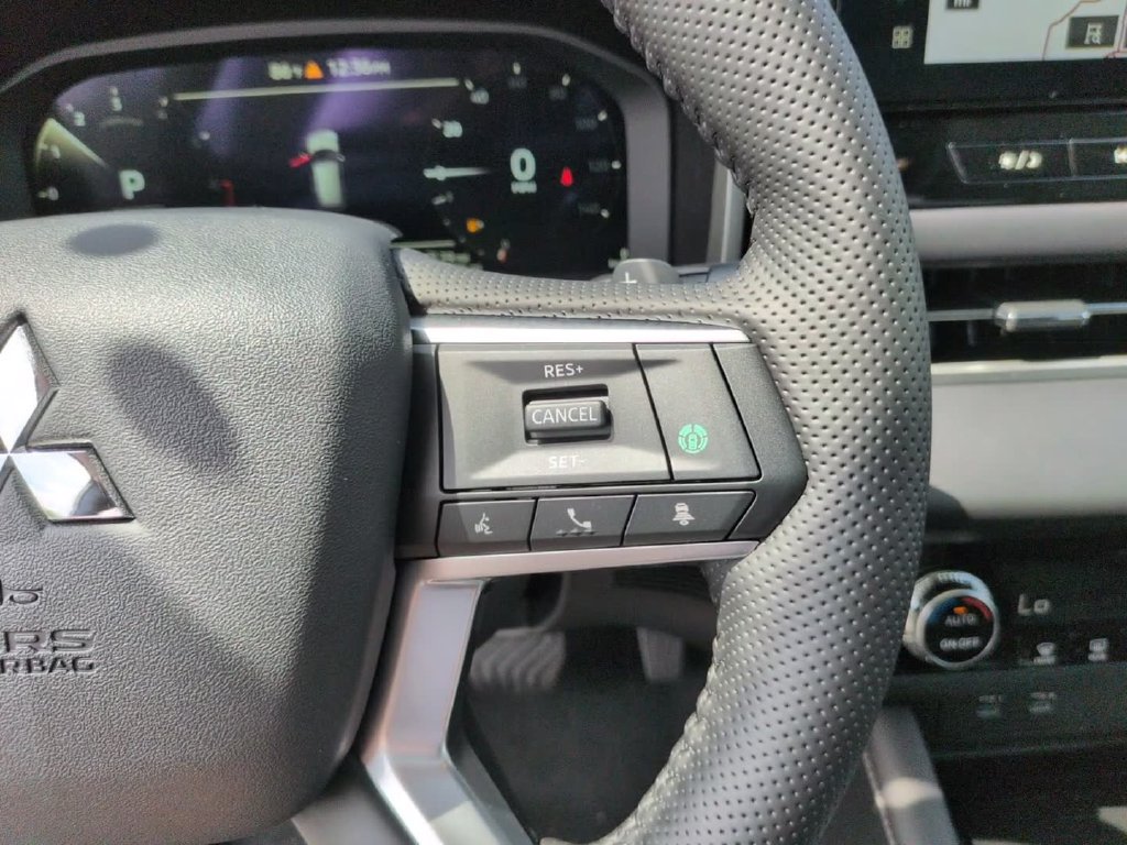 New 2026 Mitsubishi Outlander SE AWD/4WD image 20