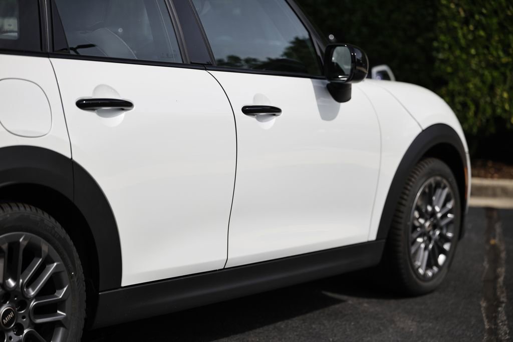 New 2026 MINI Cooper 4-Door Hardtop FWD image 8