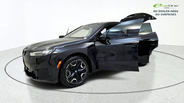 Used 2024 BMW iX xDrive50 w/ Sport Package AWD/4WD image 13