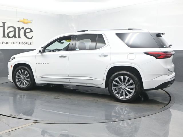 Used 2023 Chevrolet Traverse Premier w/ LPO, Floor Liner Package AWD/4WD image 55