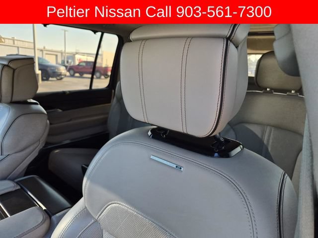 Used 2023 Jeep Grand Wagoneer Series II w/ Premium Group II AWD/4WD image 23