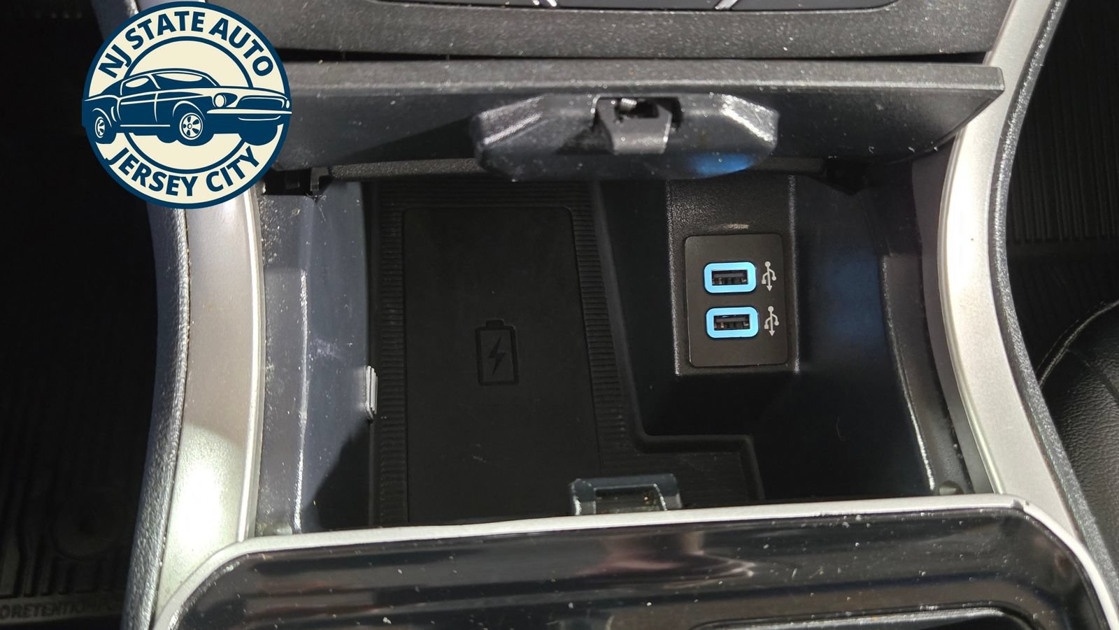 Used 2020 Ford Edge SEL w/ Convenience Package AWD/4WD image 9