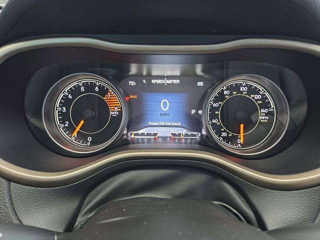 Used 2017 Jeep Cherokee Limited w/ Luxury Group image 17