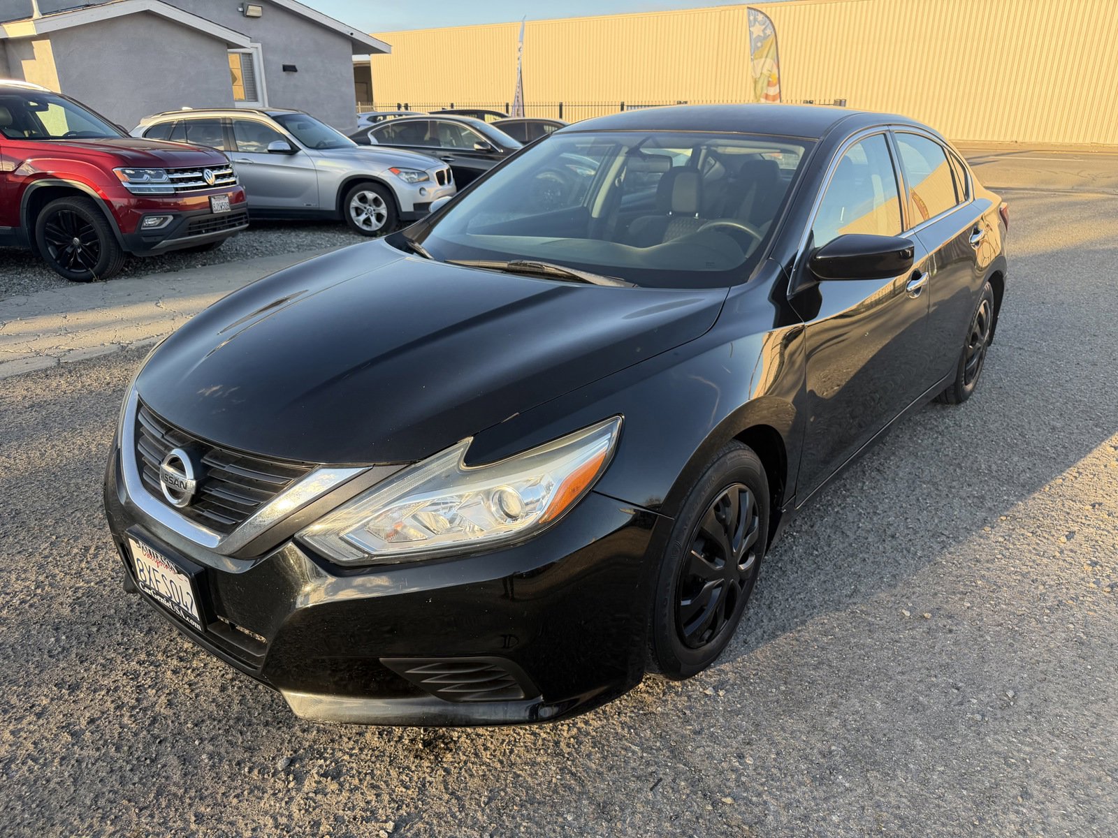 Used 2017 Nissan Altima 2.5 S w/ Power Driver Seat Package FWD image 1