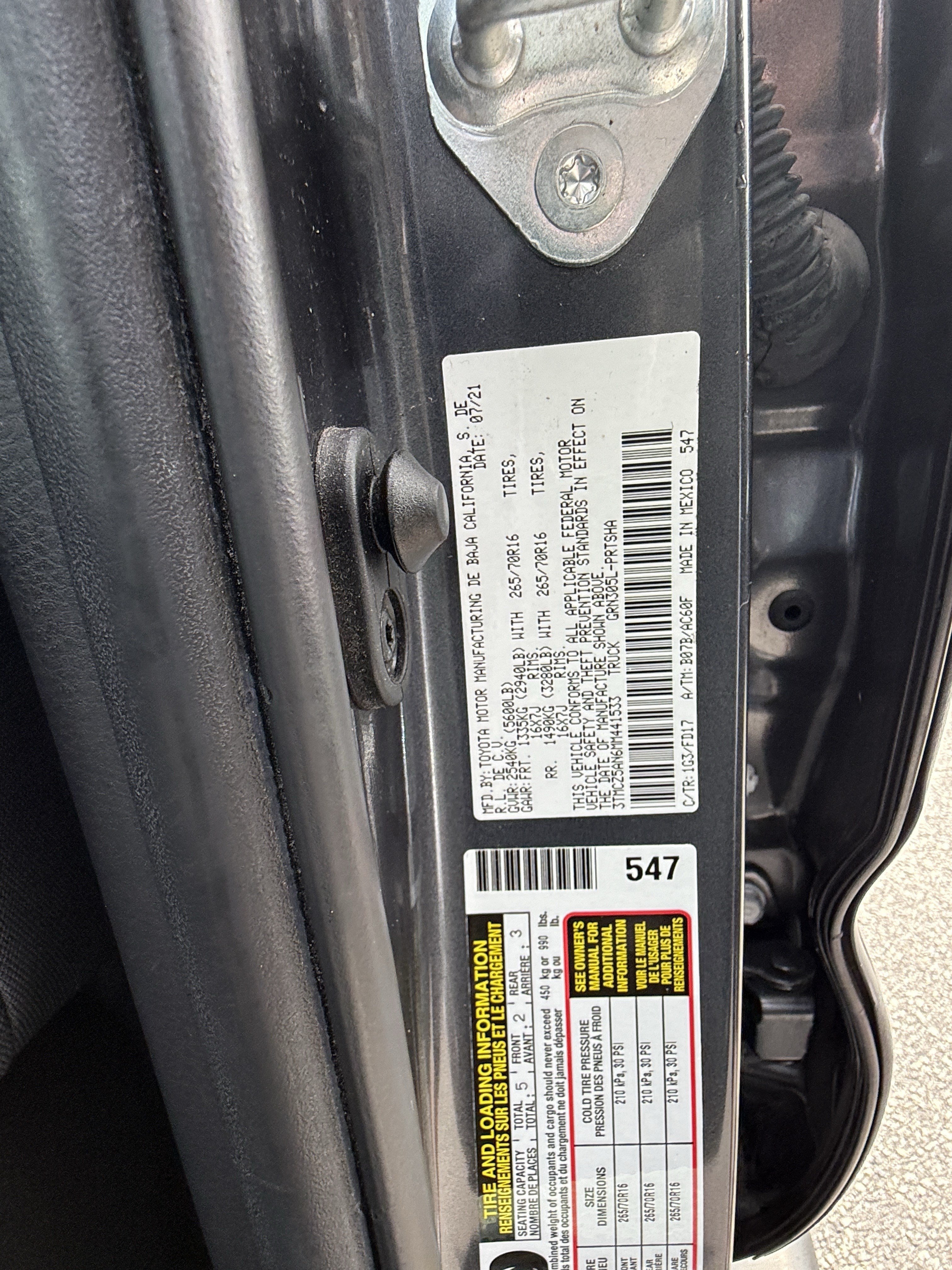 Used 2021 Toyota Tacoma TRD Off-Road w/ Technology Package AWD/4WD image 36