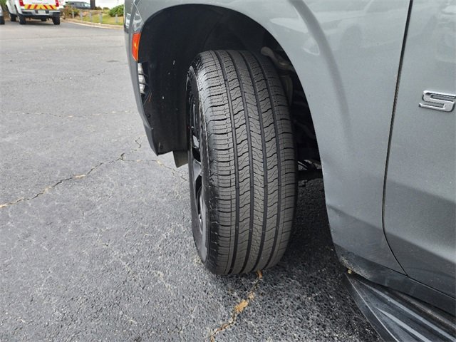 Used 2023 Chevrolet Suburban LT image 12