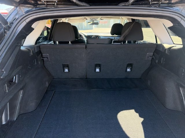 Used 2023 Subaru Outback Premium AWD/4WD image 21