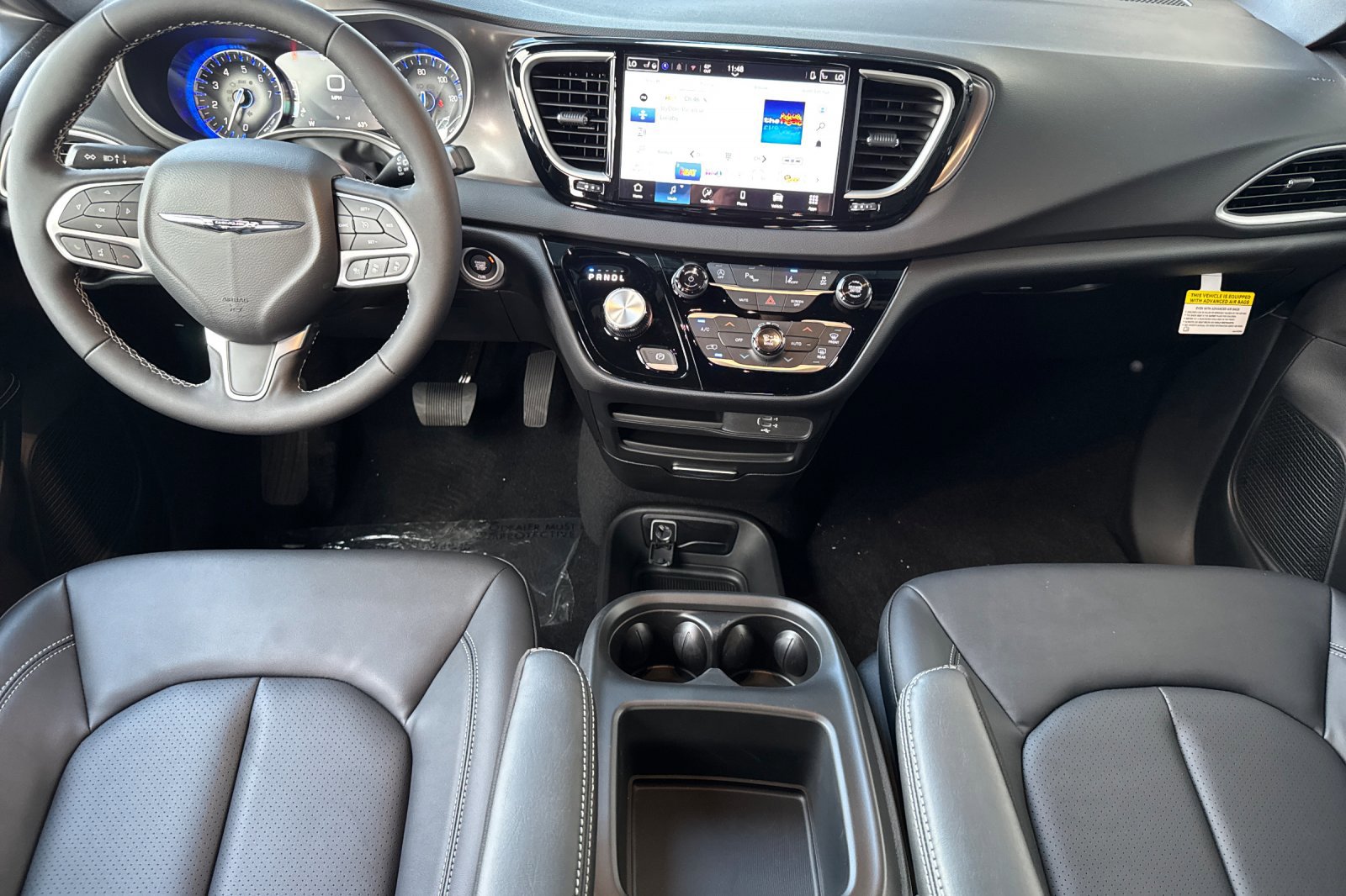 New 2026 Chrysler Voyager LX image 12