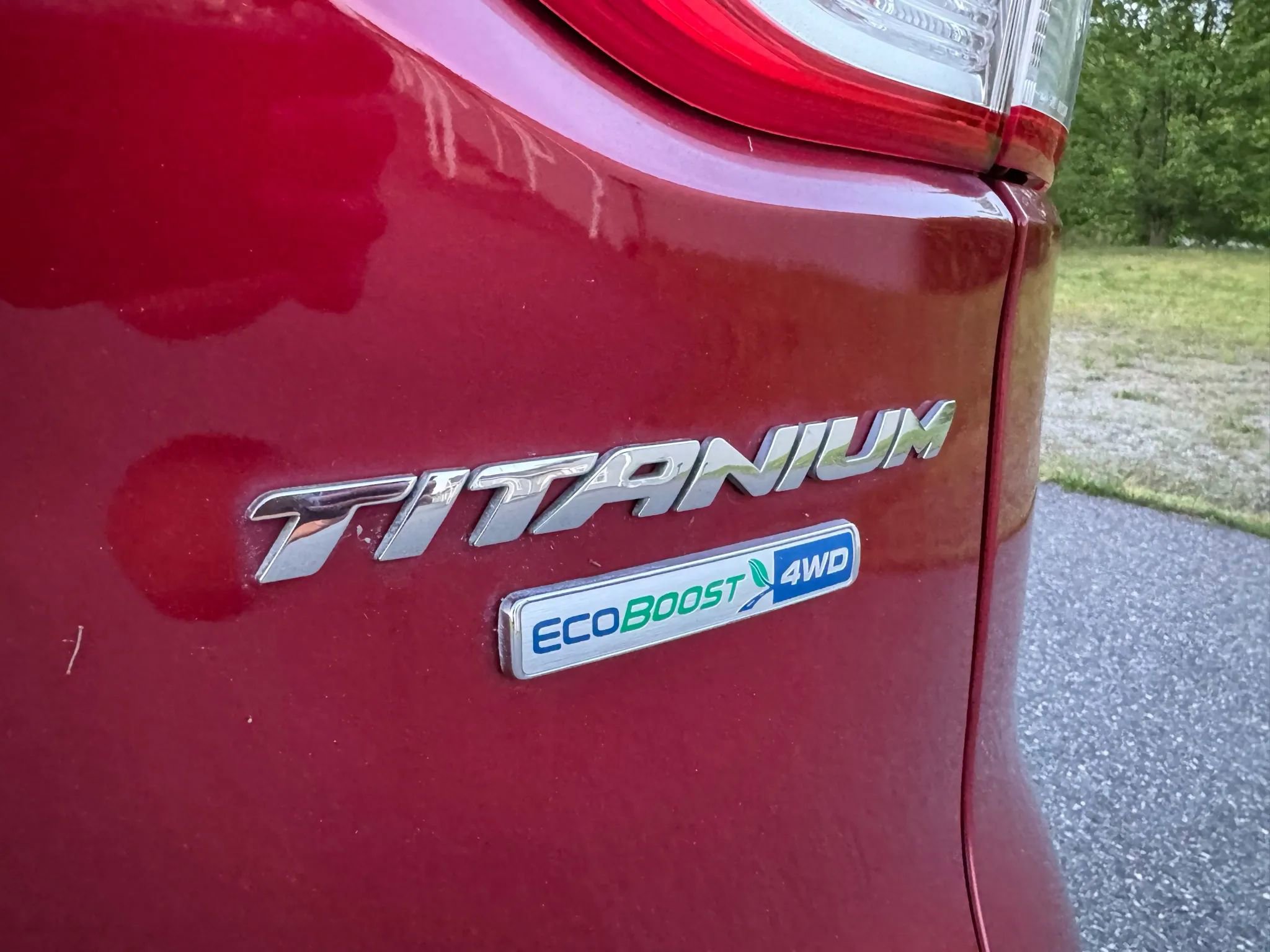 Used 2014 Ford Escape Titanium w/ Equipment Group 401A AWD/4WD image 21