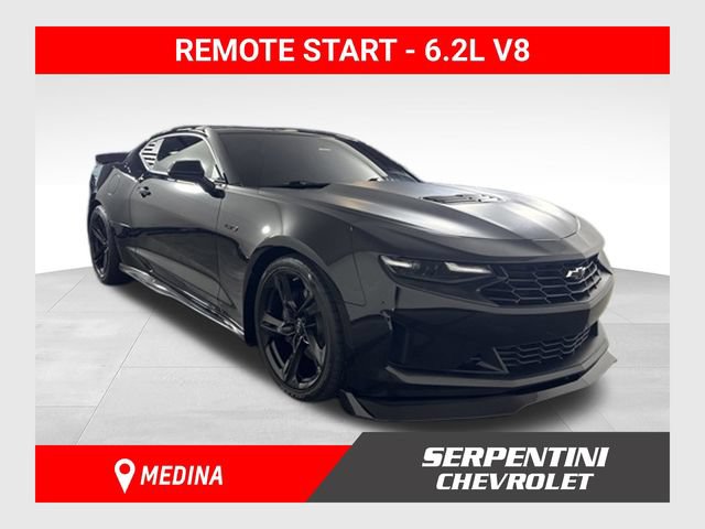 Used 2021 Chevrolet Camaro LT RWD image 1