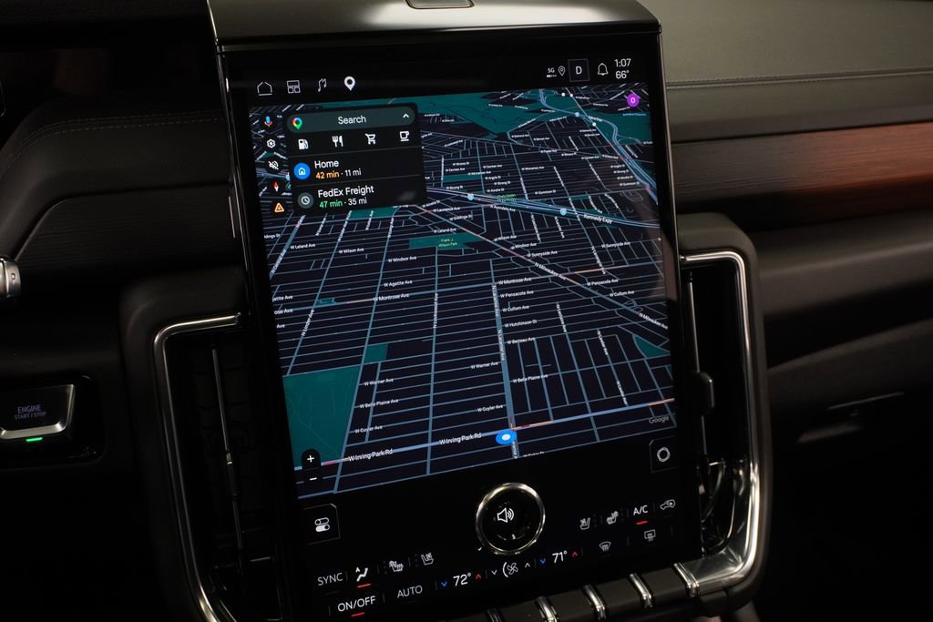 Used 2025 GMC Yukon Denali w/ Denali Reserve Package image 33