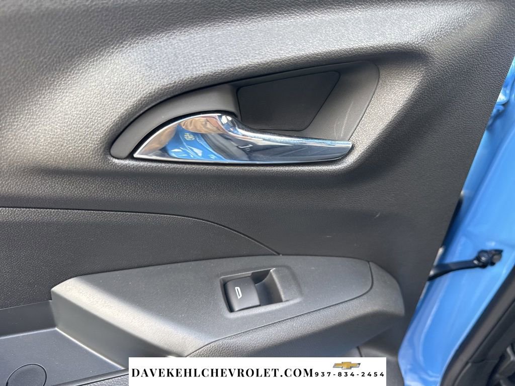 Used 2024 Chevrolet Trax RS w/ Driver Confidence Package image 19