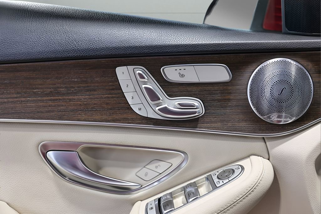 Used 2020 Mercedes-Benz C 300 4MATIC Sedan image 27