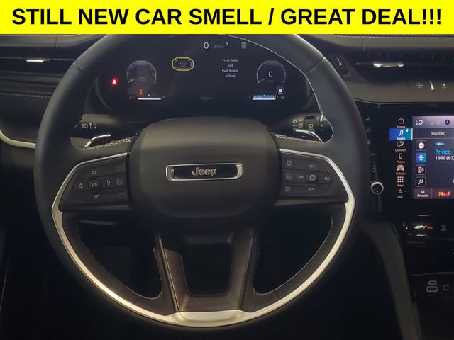 Used 2026 Jeep Grand Cherokee Limited AWD/4WD image 25
