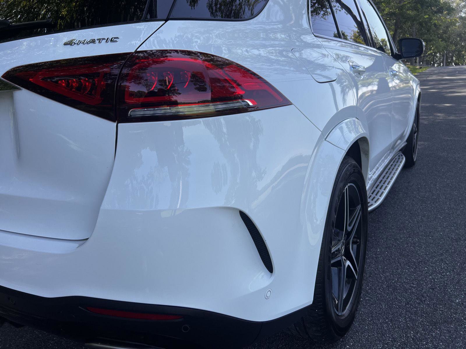 Used 2020 Mercedes-Benz GLE 450 4MATIC w/ AMG Line Exterior image 22