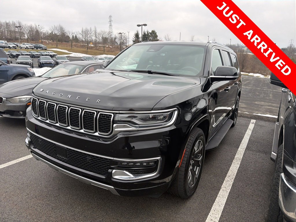 Used 2024 Jeep Wagoneer L Series III w/ Flexible Seating Group image 8